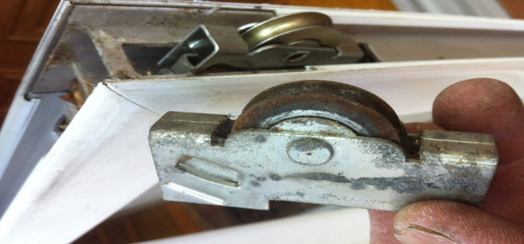 screen door roller repair in Boca Raton
